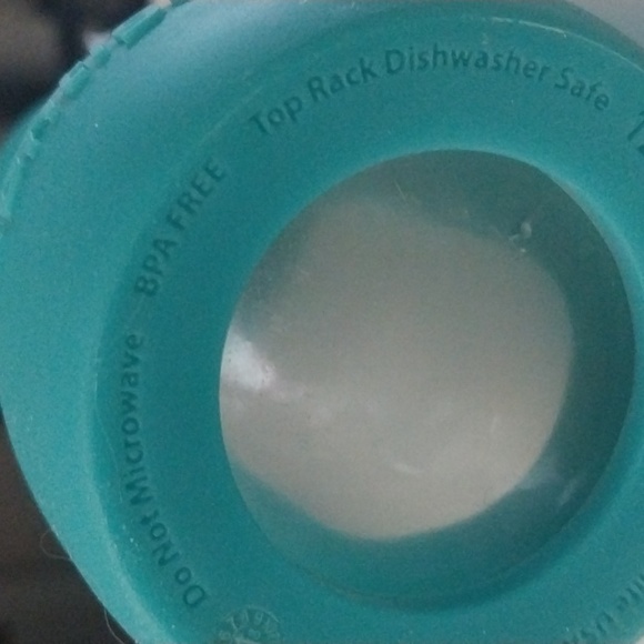 Contigo water bottle - Picture 7 of 8